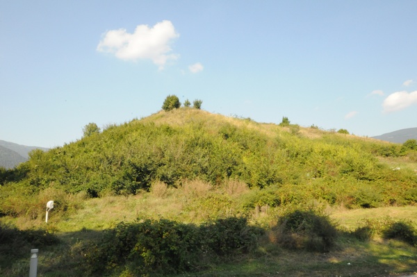 Golyamata Kosmatka, Mound