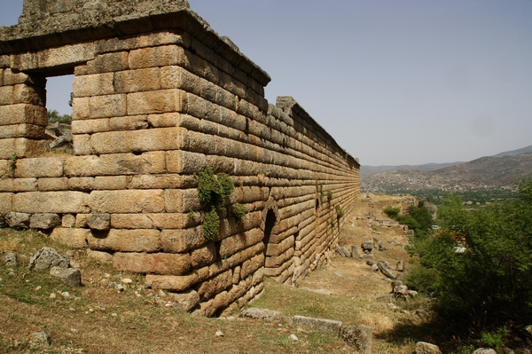 Alinda, market building