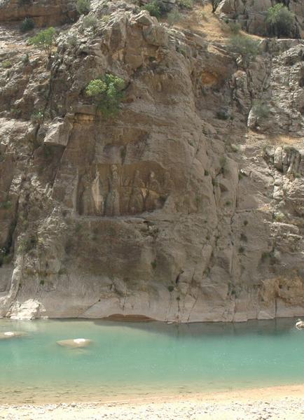 Firuzabad, Relief 2, Overview