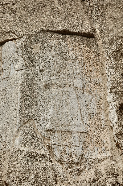 Naqš-e Rustam, Elamite relief of a man