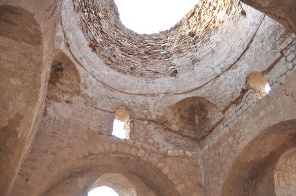 Sarvestan, small dome, interior