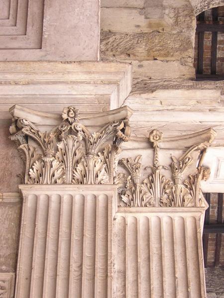 Rome, Pantheon (10), Narthex, Capitals