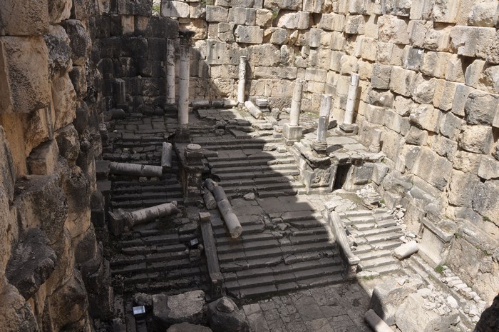 Niha, Large temple, Cella from above