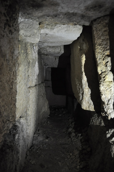 Niha, Large temple, western part of the U-shaped crypt