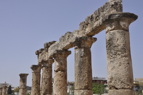 Tyre, Al-Bass Cemetery, cemetery road (3)