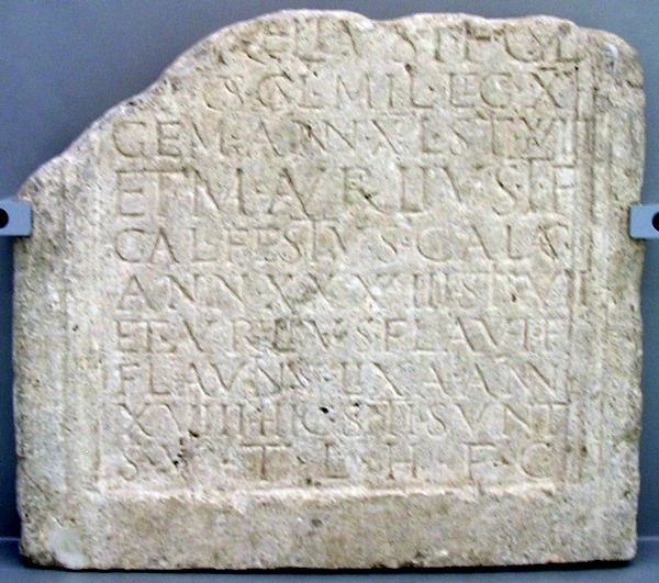 Nijmegen, Inscription mentioning three relatives in X Gemina