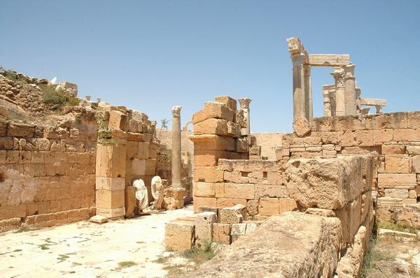 Lepcis, Theater, Entrance