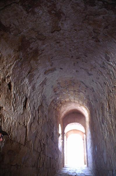 Lepcis, Theater, Tunnel