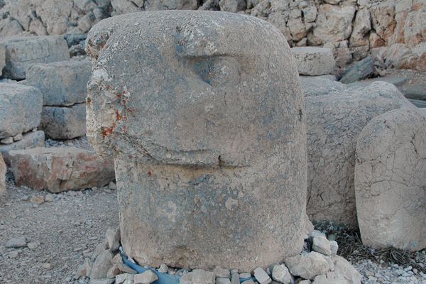 Nemrud Daği, Eastern terrace, Eagle (2)