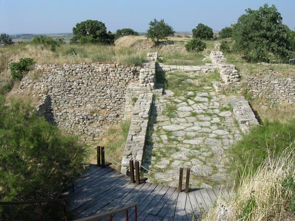 Troy II, Southwest gate (2)