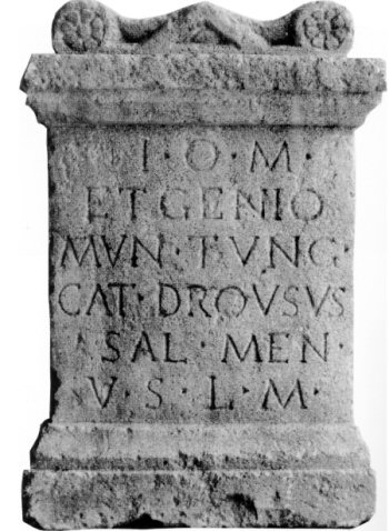 Tongeren, Inscription mentioning the Mun[icipium] Tung[rorum]