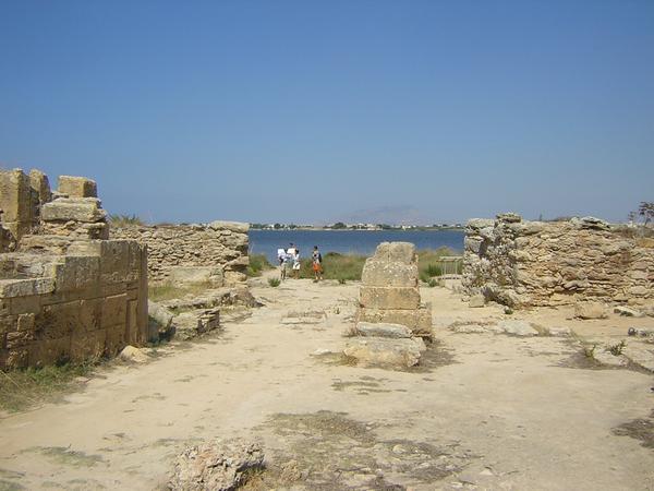 Motya, North gate, facing Mouny Eryx