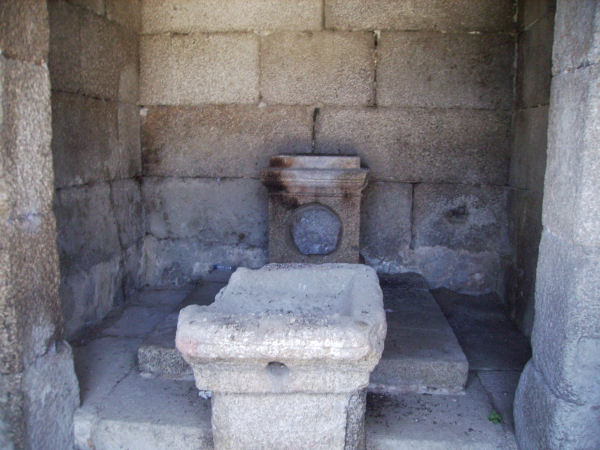 Alcántara bridge, shrine, interior