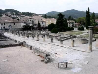 Vaison, Street