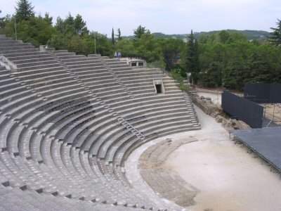 Vaison, Theater