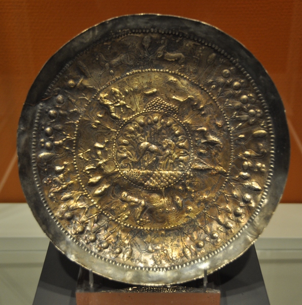 Phoenician-Etruscan dish