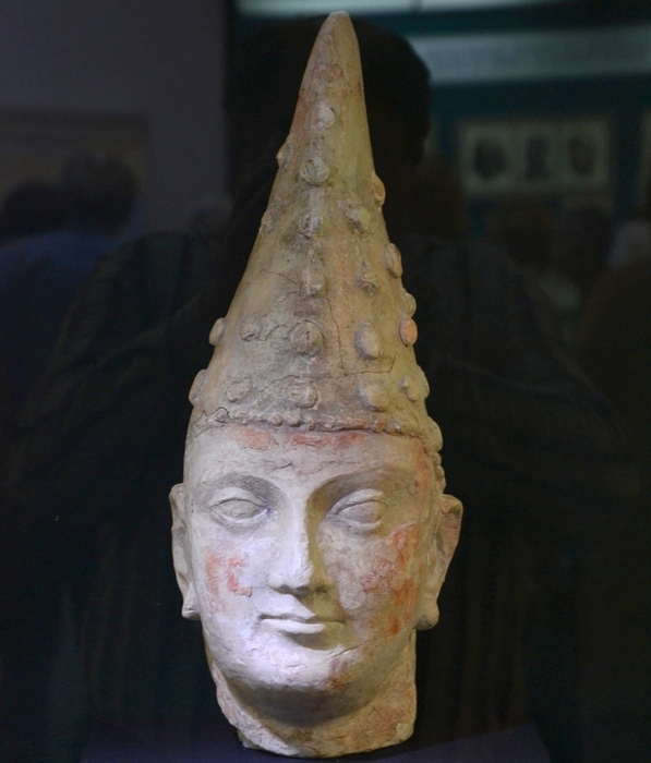 Kara Tepe, Head (1)