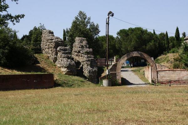 Toulouse-Purpan, Amphitheater