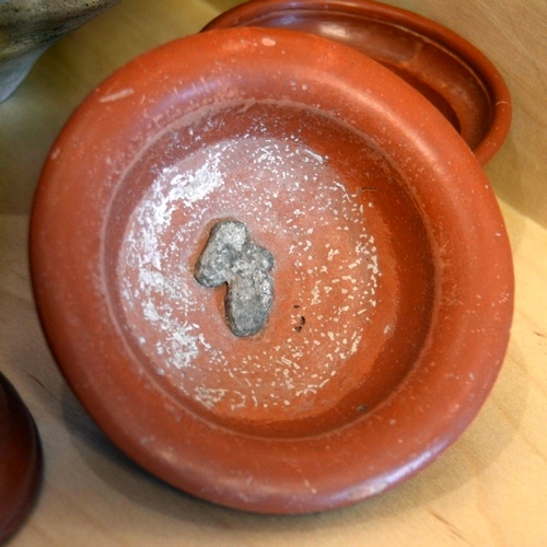 Valkenburg, Dish with a repair made of lead