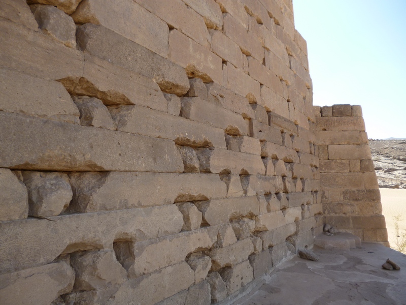 Marib, Dam, Northern sluice, wall