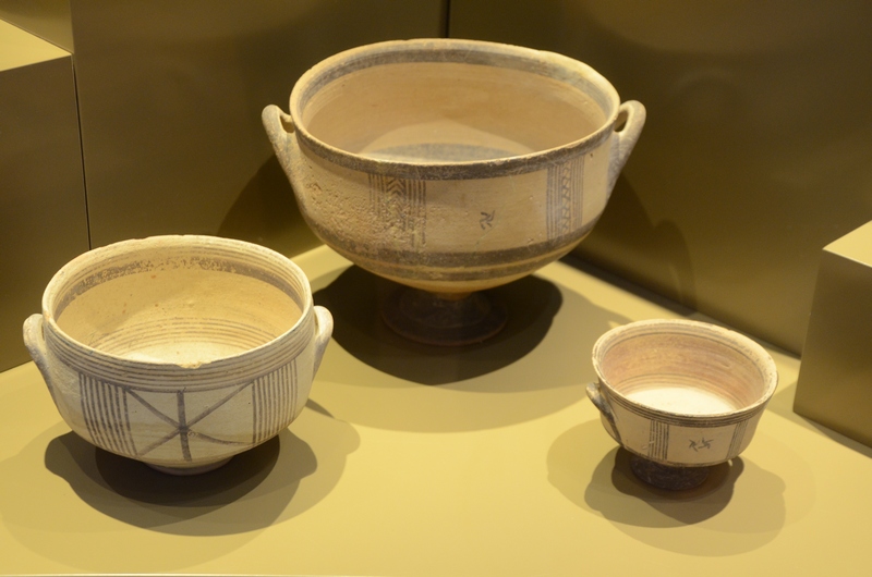 Nicosia, Agioi Omologites, Bowls