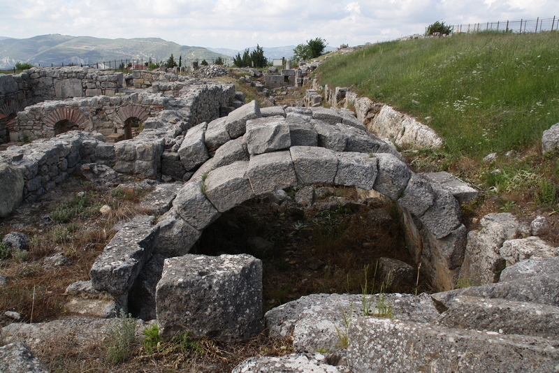 Byllis, Vaulted cistern