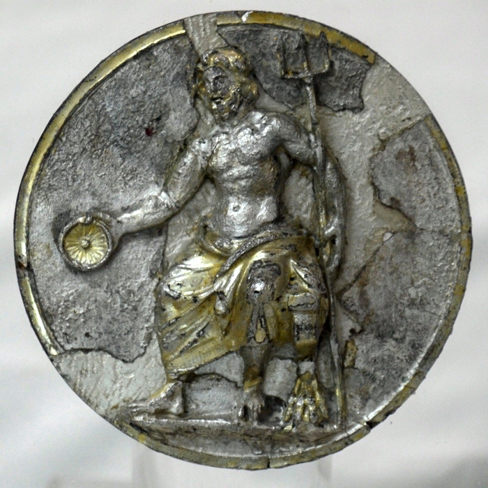 Soumaa d'el Khroub, Medal with Neptune