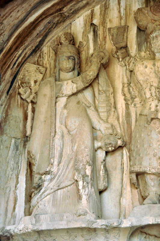 Taq-e Bostan, Large cave, Anahita