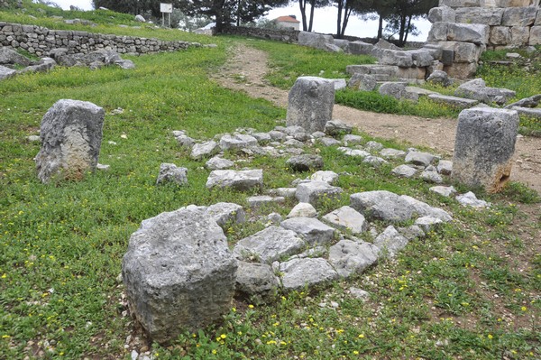 Ain Akrine, temple 1, altar